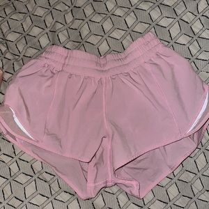 miami pink lululemon hotty hot 2.5” shorts
